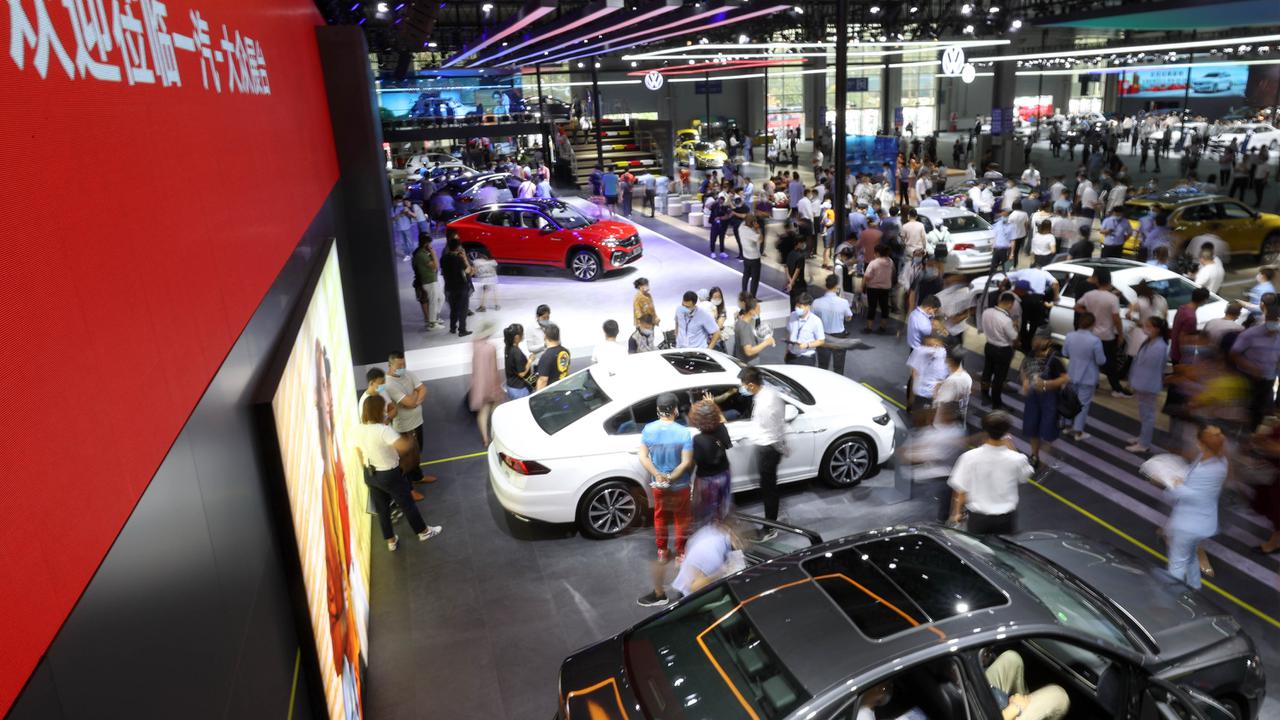 Penjualan Tesla Turun