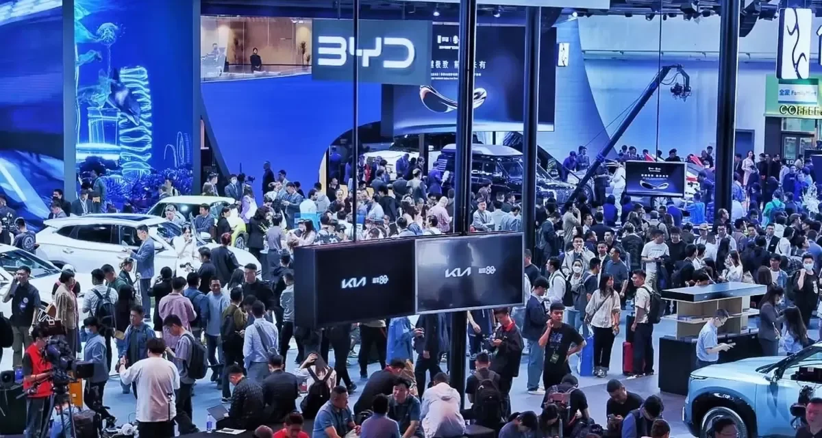 Rekor Dunia! 1.451 Mobil Ramaikan Beijing Auto Show 2026