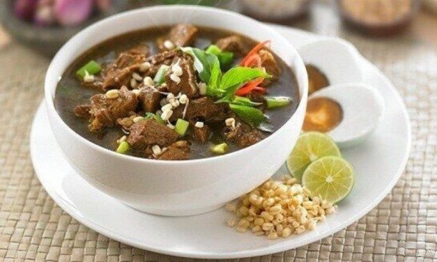 Sup Tradisional Indonesia Sebuah Hidangan Lezat Rawon