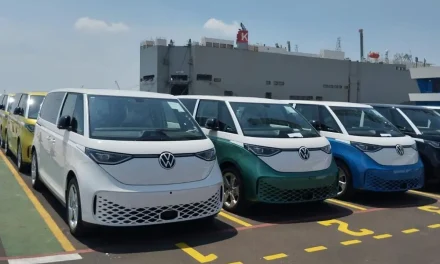 94 Ribu Mobil Listrik Volkswagen Resmi Di Tarik Secara Global