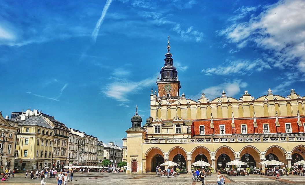 Kraków: Kota Tua Yang Memikat Dengan Arsitektur Klasik Eropa