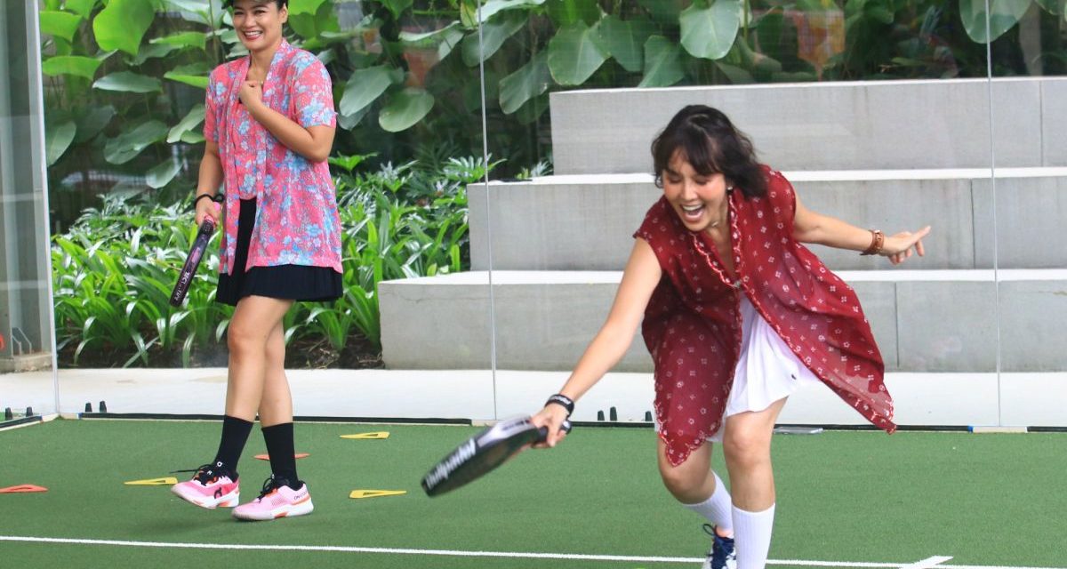 Gaya Baru: Aktif Berolahraga Lewat Padel Berkebaya