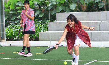 Gaya Baru: Aktif Berolahraga Lewat Padel Berkebaya