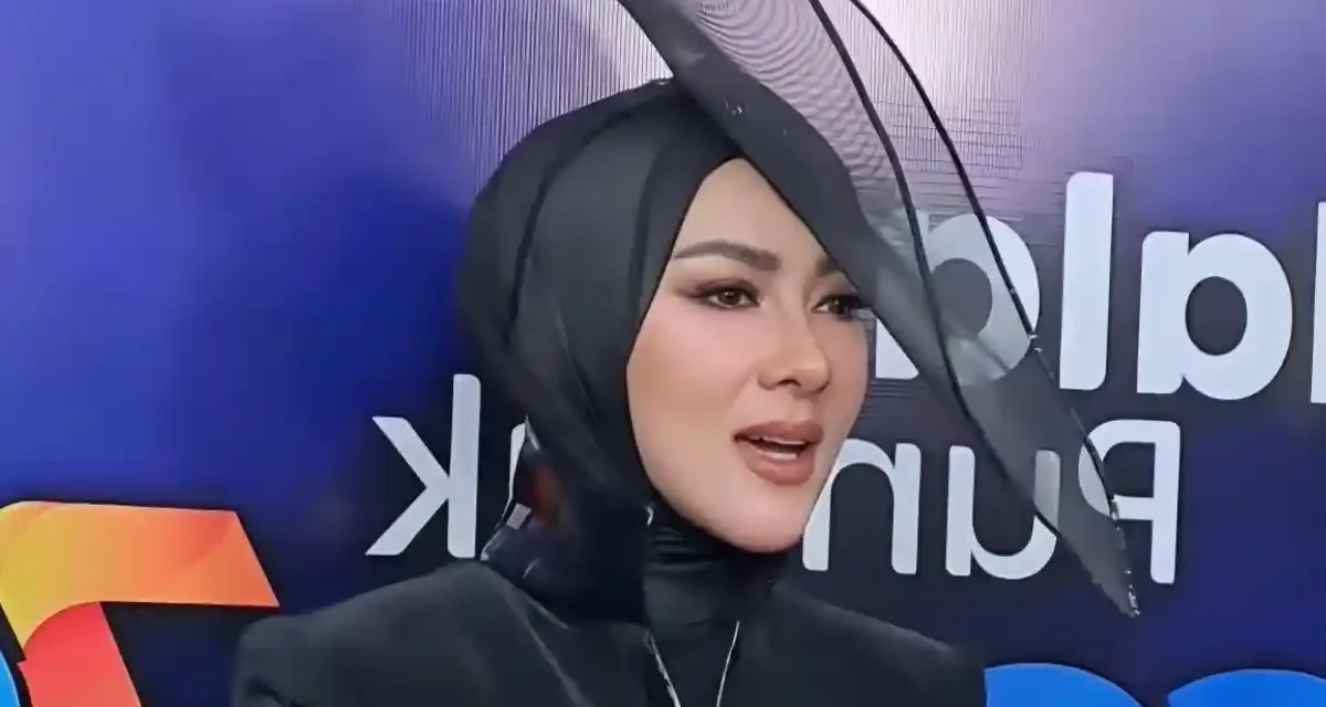 Fans Heboh! Syahrini Nyanyi Lagi, Ini Fakta Sebenarnya
